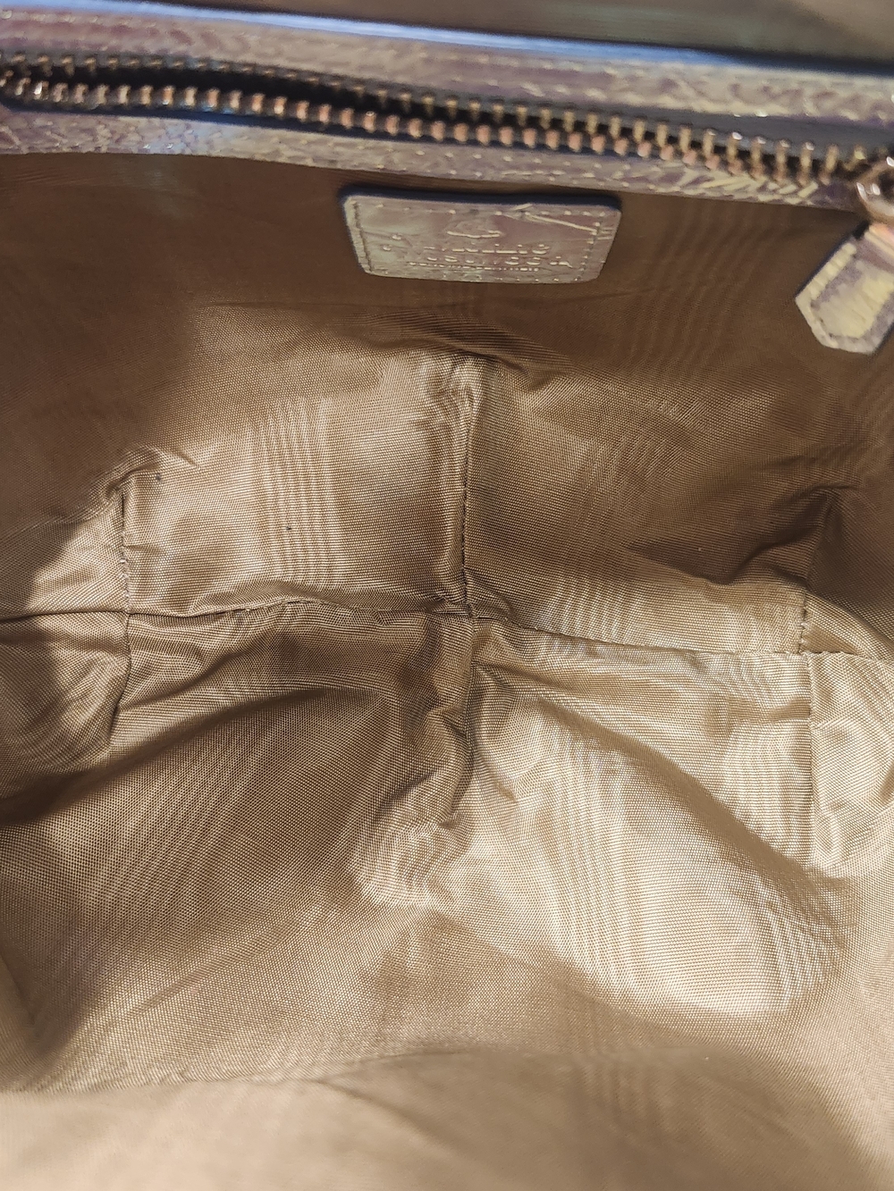 Vivienne Westwood BNIB Iridescent ORB Holographic- Bag - 2019 - Picture 6 of 16